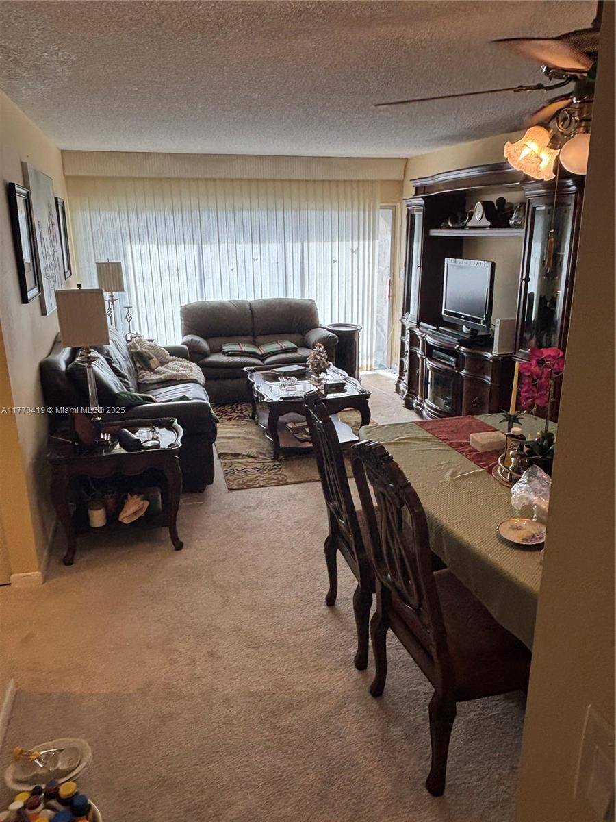 Plantation, FL 33324,483 N Pine Island Rd #C305