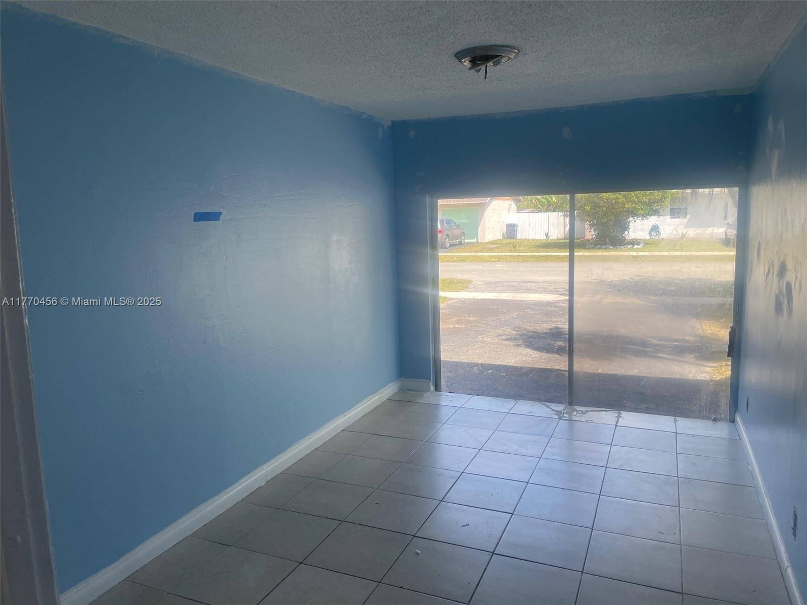 North Lauderdale, FL 33068,8220 SW 6th St