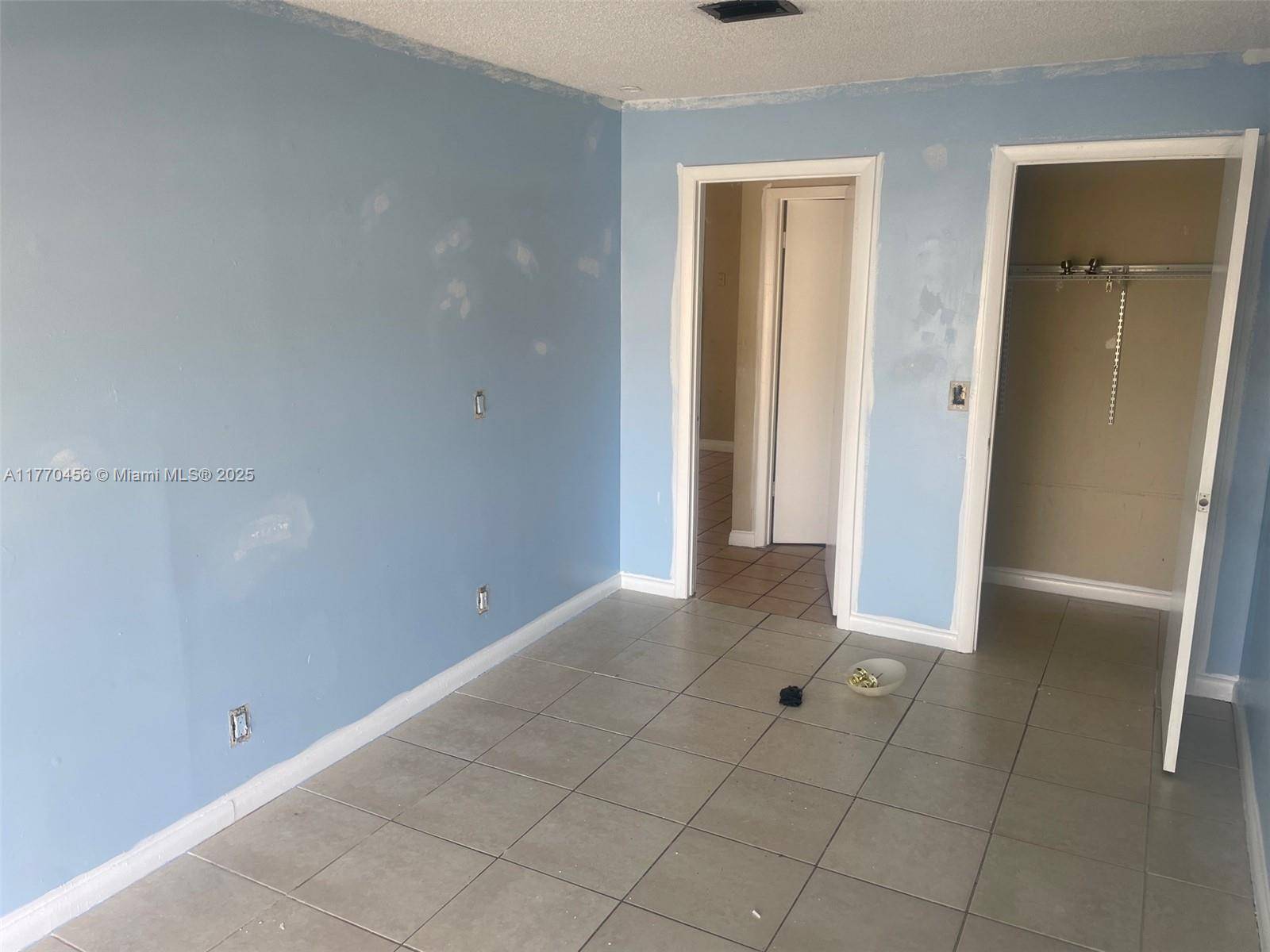 North Lauderdale, FL 33068,8220 SW 6th St