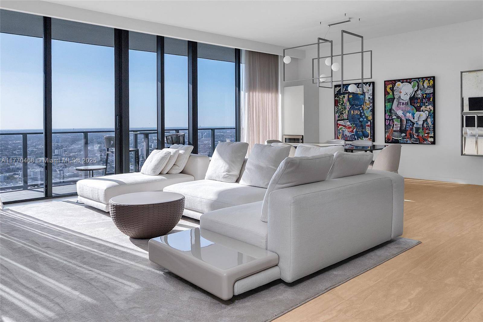 Miami, FL 33131,1000 Brickell Plz #PH5504