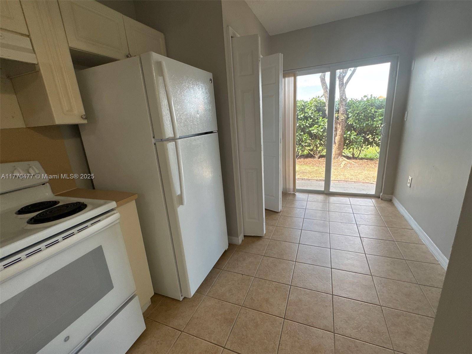 Homestead, FL 33033,930 NE 33rd Ter #102