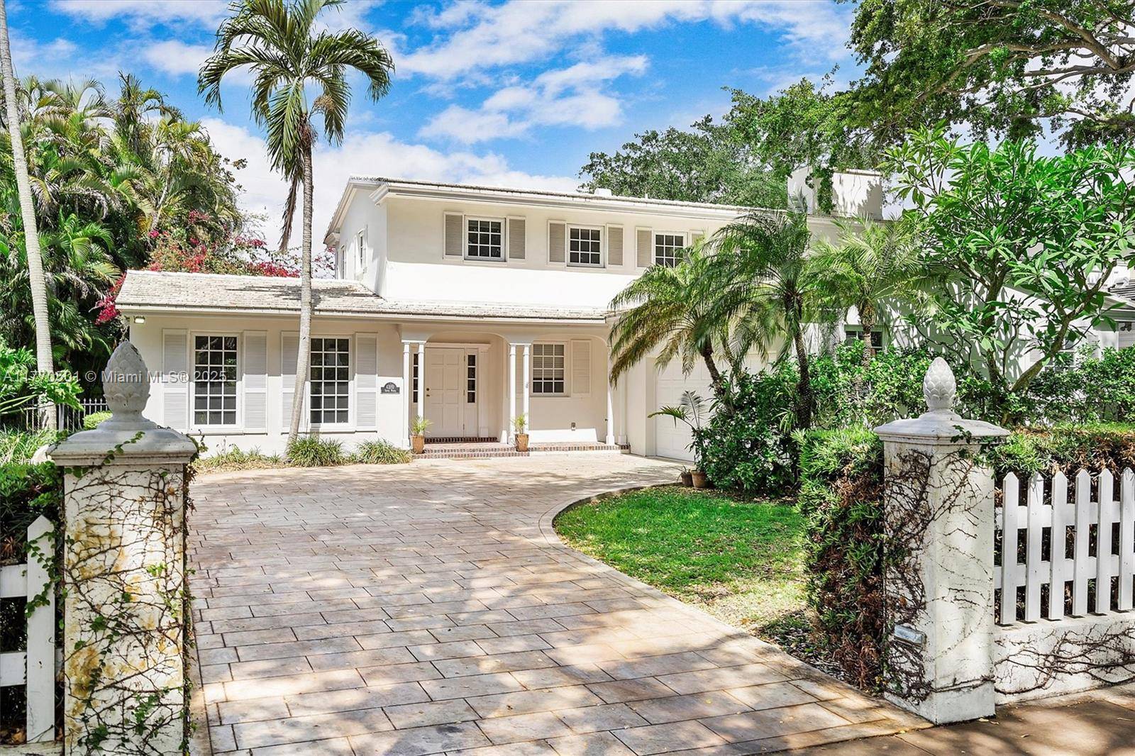 Coral Gables, FL 33146,4310 Santa Maria St