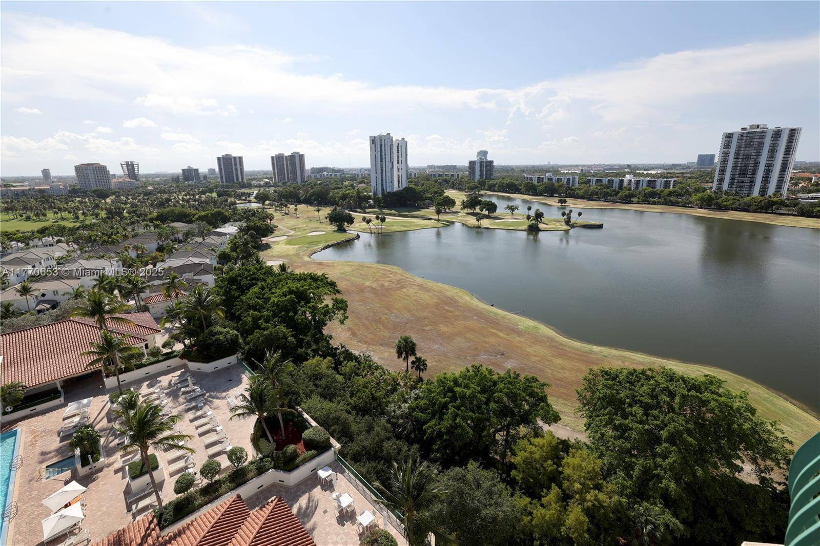 Aventura, FL 33180,20000 E Country Club Dr #TS02