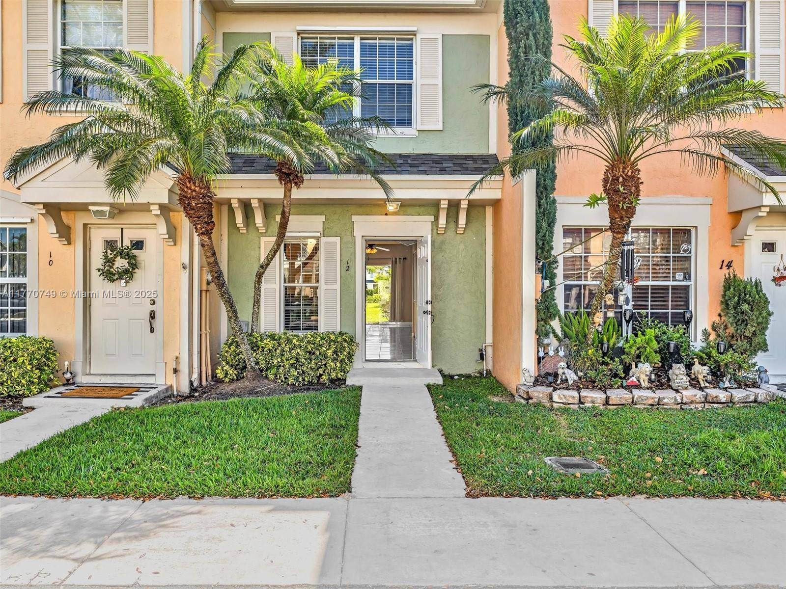Weston, FL 33326,12 Simonton Cir #12
