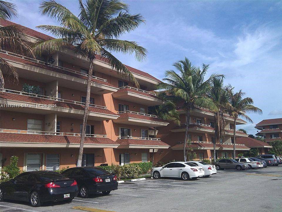 Hialeah, FL 33015,17530 NW 68th Ave #C2001