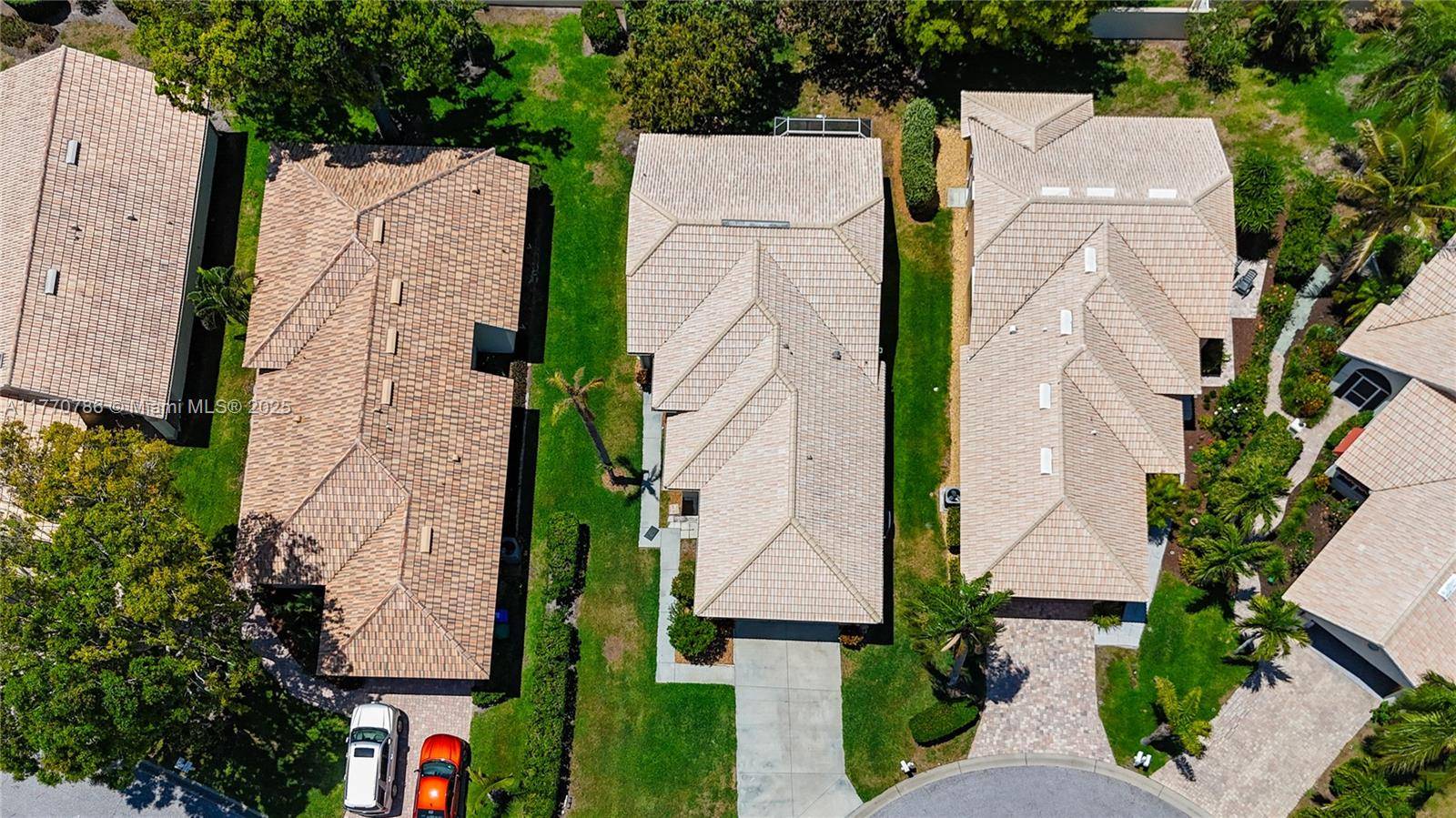 Bradenton, FL 34210,4738 Dundee Dr.