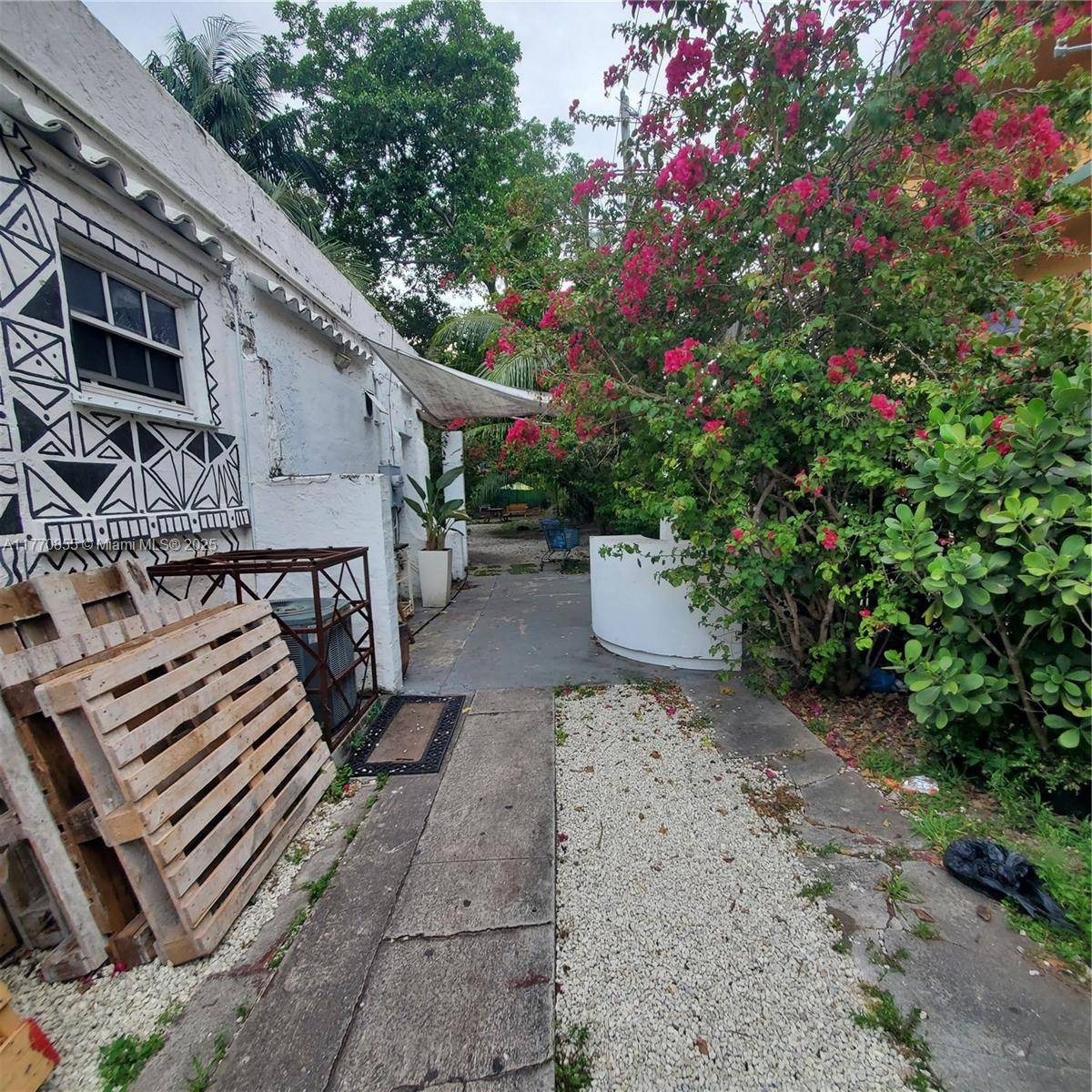North Miami, FL 33161,12418 NE 4th Ave