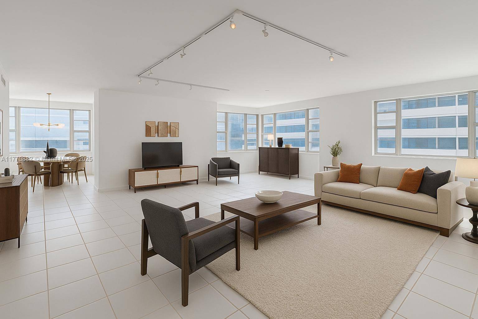 Miami Beach, FL 33140,5255 Collins Ave #5D