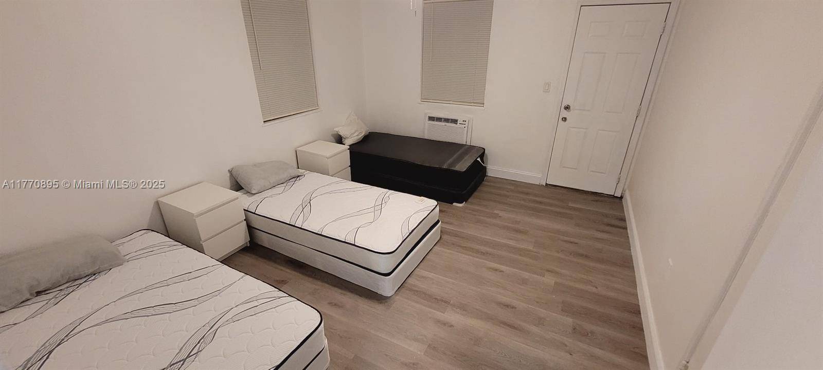 Miami Beach, FL 33141,7345 Dickens Ave #4