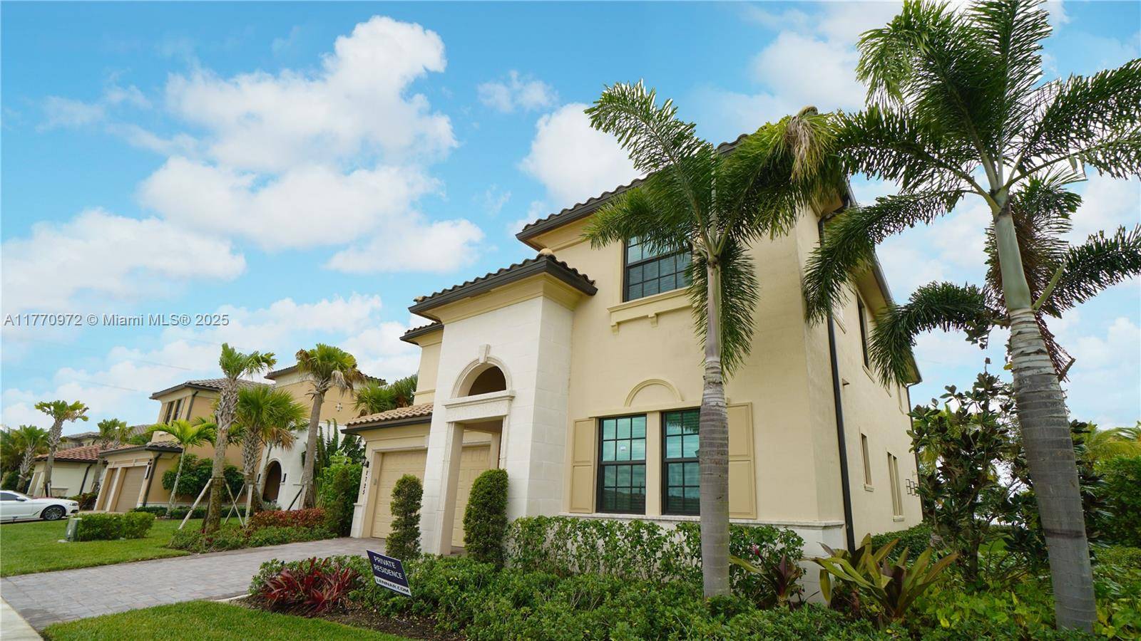 Parkland, FL 33076,8725 Parkland Bay Dr