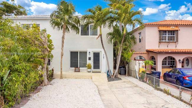 Miami Beach, FL 33141,Address not disclosed
