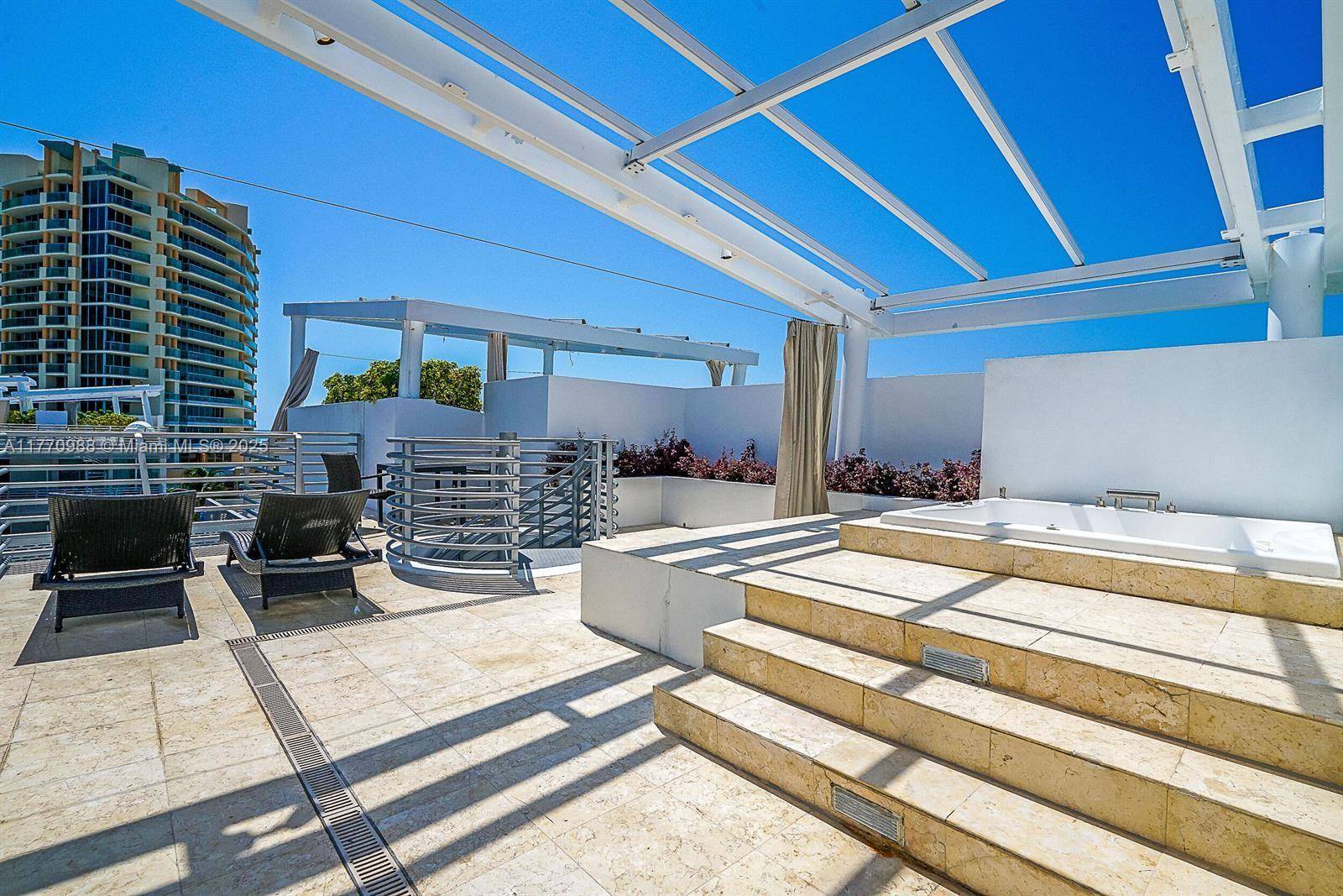 Miami Beach, FL 33139,1437 Collins Ave #PH26