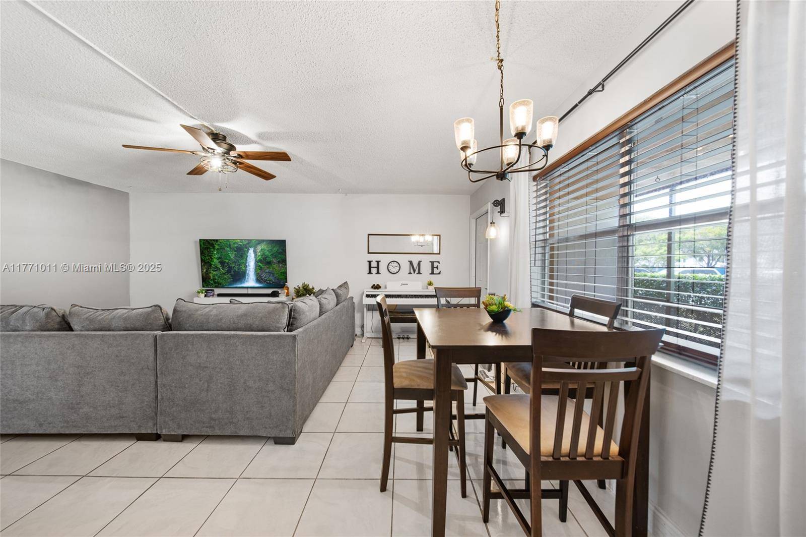 Hollywood, FL 33020,2837 Pierce St #8