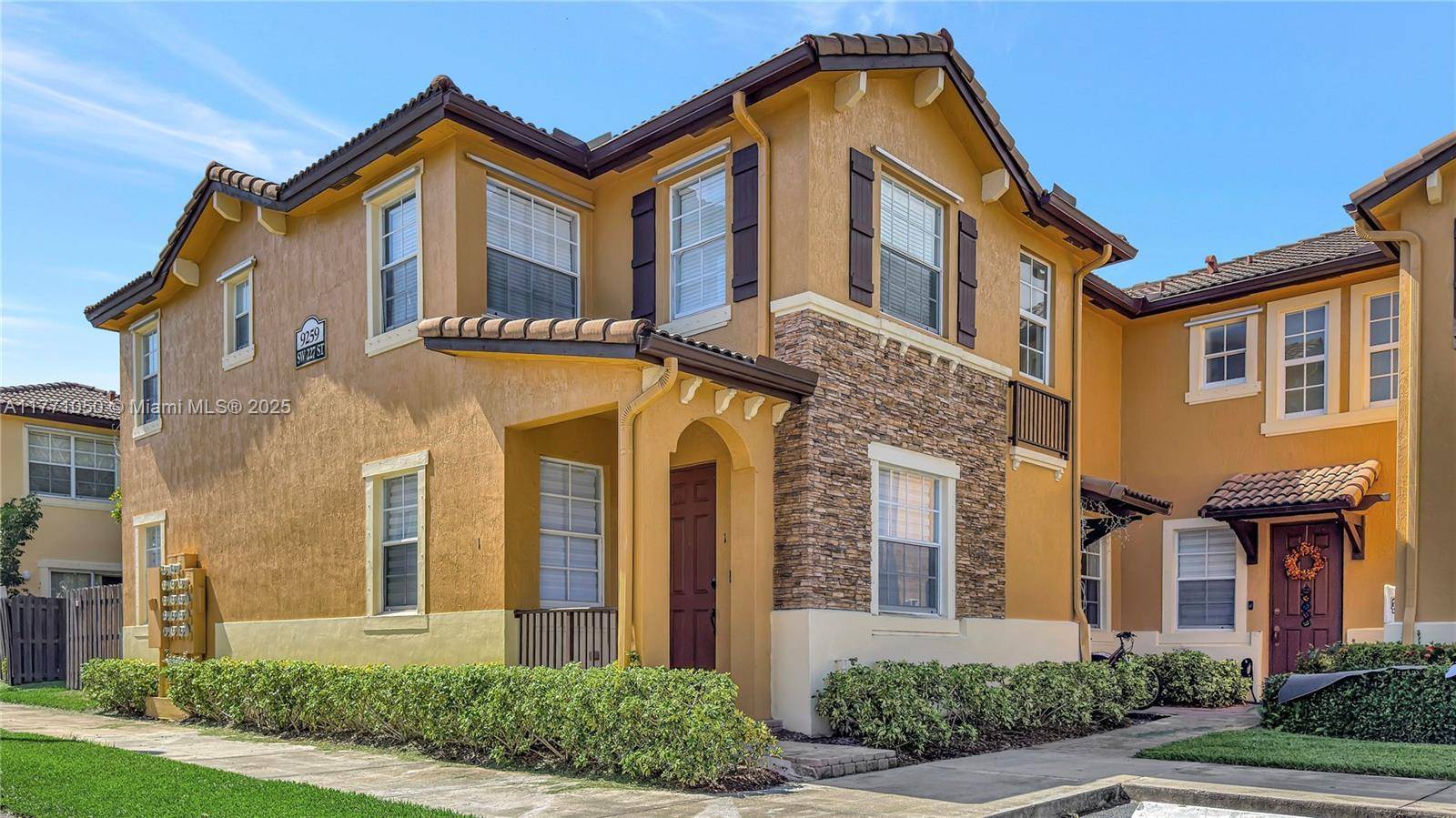 Cutler Bay, FL 33190,9259 SW 227th St #1-25