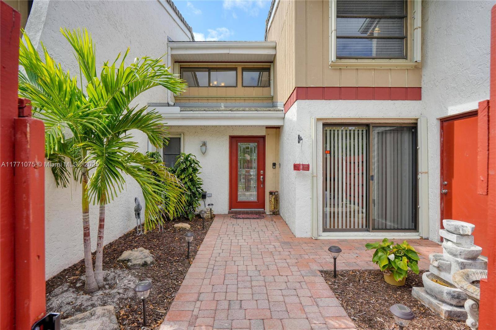 Hollywood, FL 33021,3092 Bermwood Ln #238