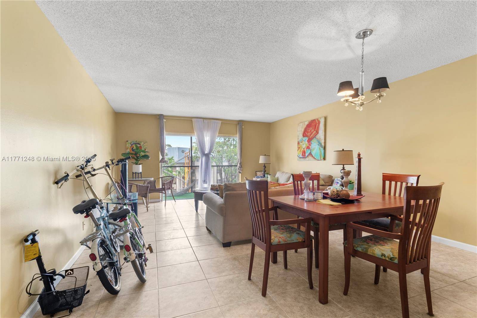 Lauderhill, FL 33319,5961 N Falls Cir Dr #409