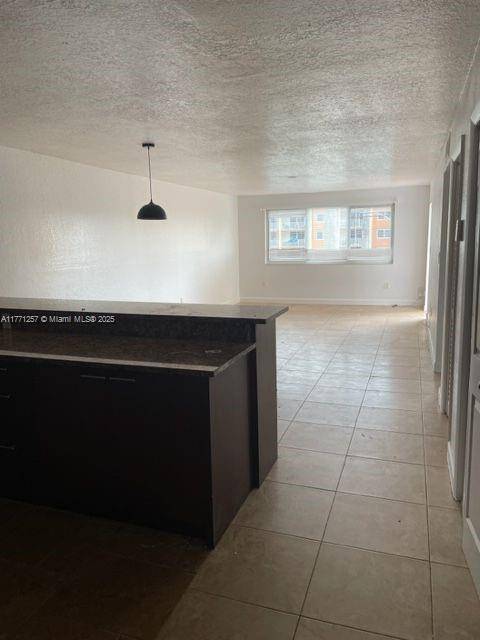 Hialeah, FL 33015,6990 NW 186th St #4-315