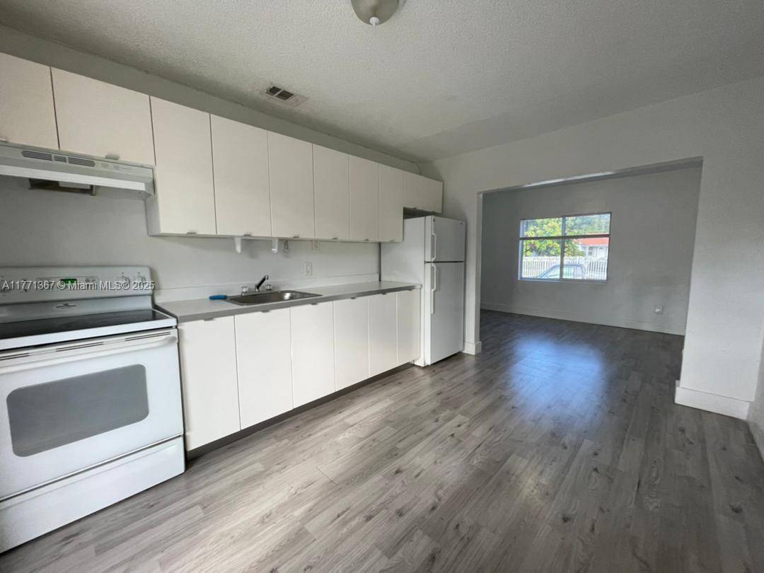 Miami, FL 33155,1730 SW 72nd Ct