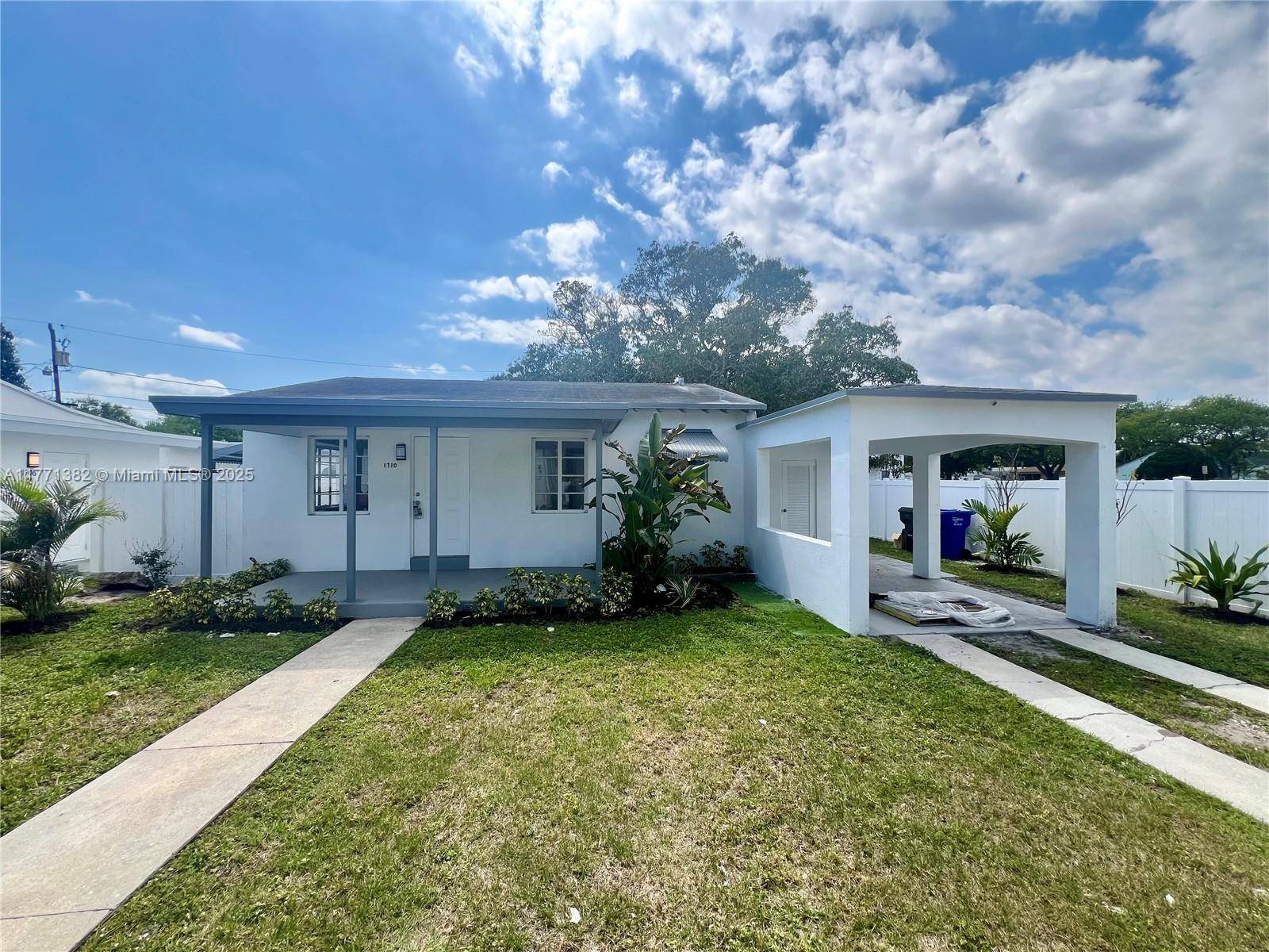Hollywood, FL 33020,1710 Arthur St #0
