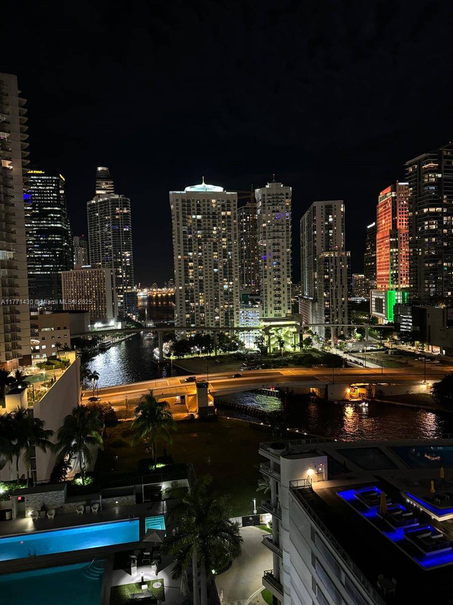 Miami, FL 33130,90 SW 3rd St #1913