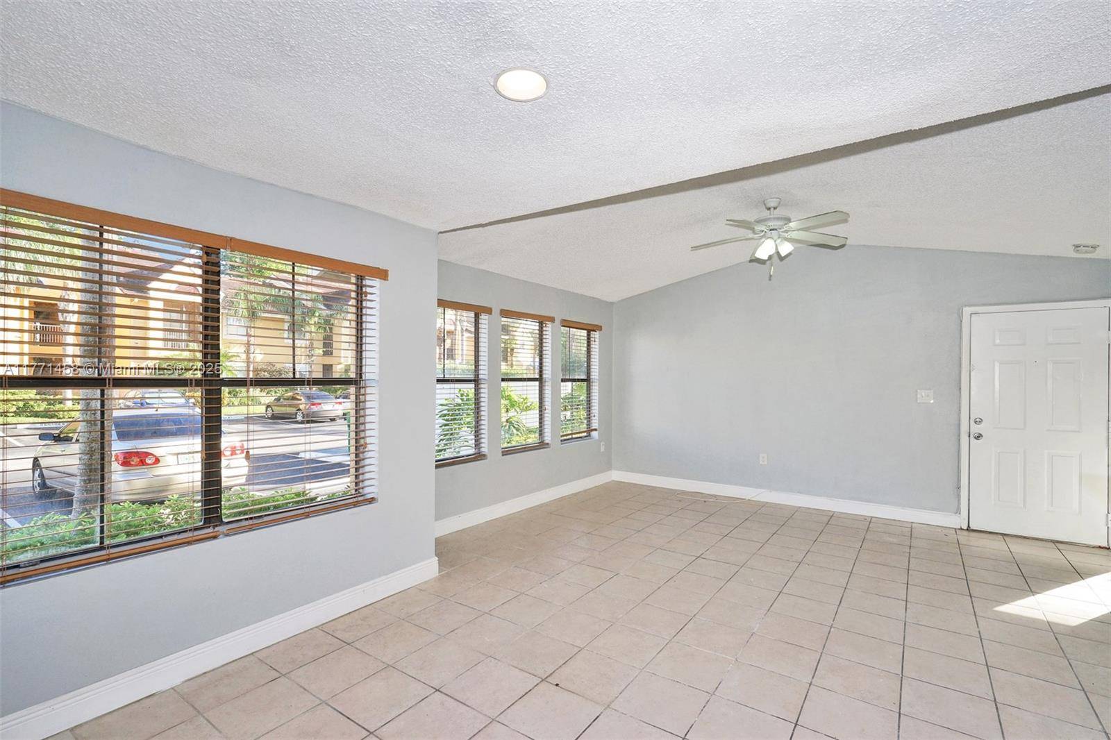 Miami, FL 33196,15560 SW 104th TER #611