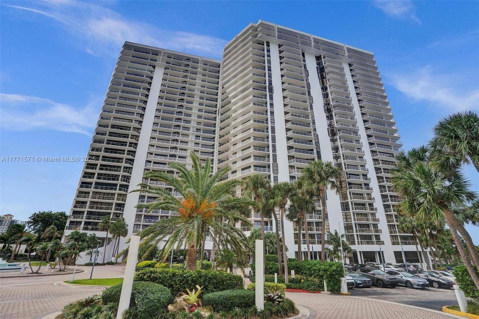 Aventura, FL 33180,20281 E Country Club Dr #809