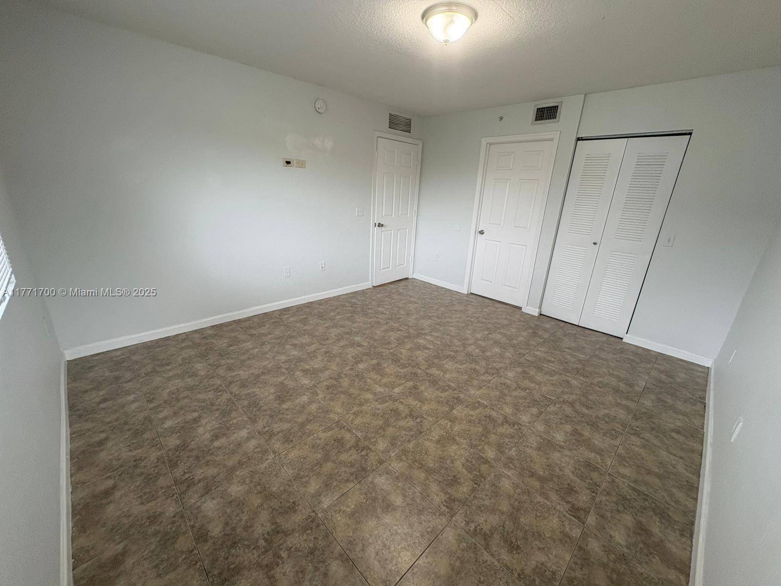 Homestead, FL 33033,15422 SW 284th St #7302