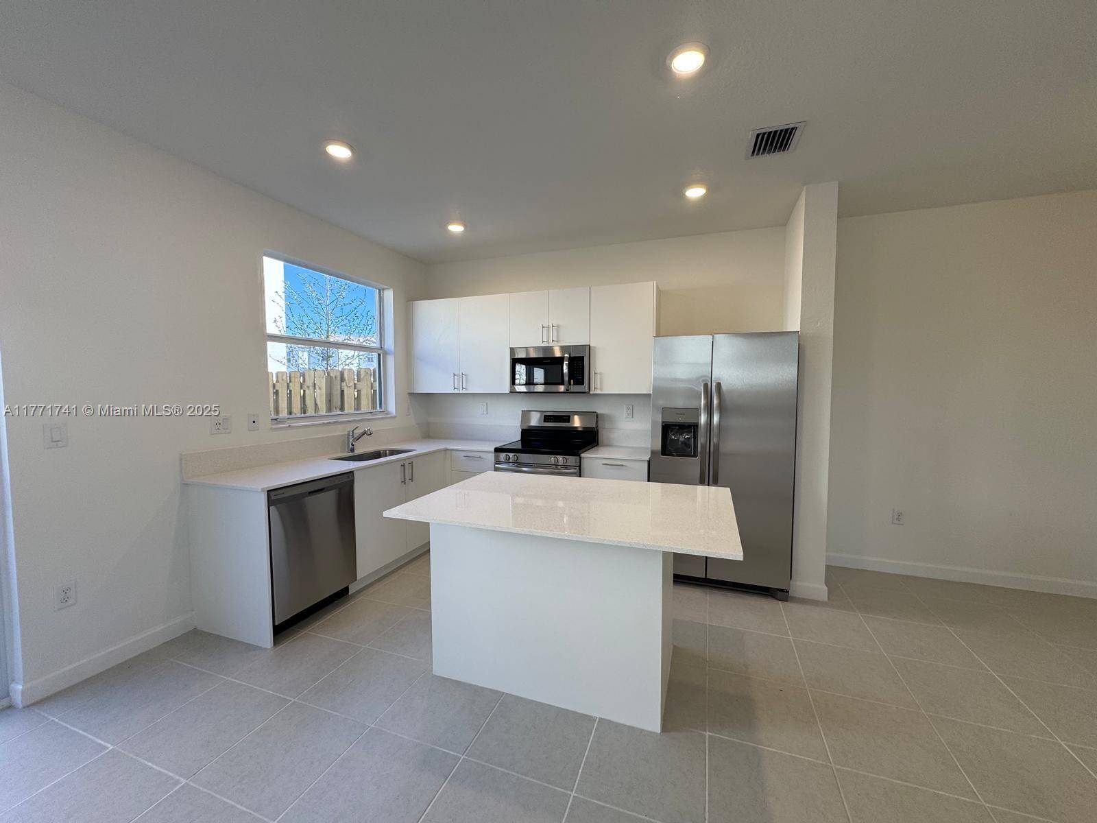 Homestead, FL 33035,2862 SE 25th RD #2862