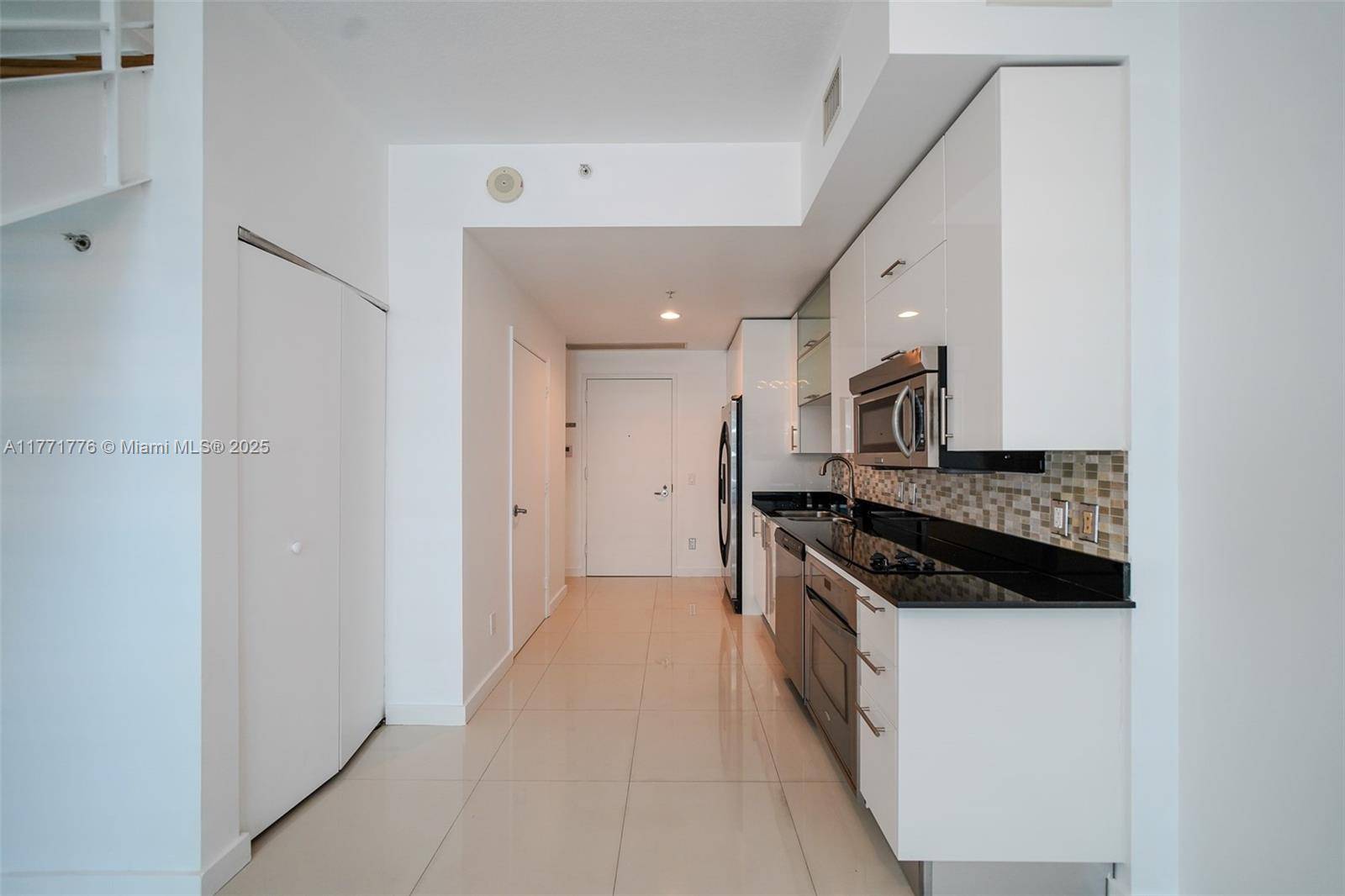 Miami, FL 33130,60 SW 13th St #1620