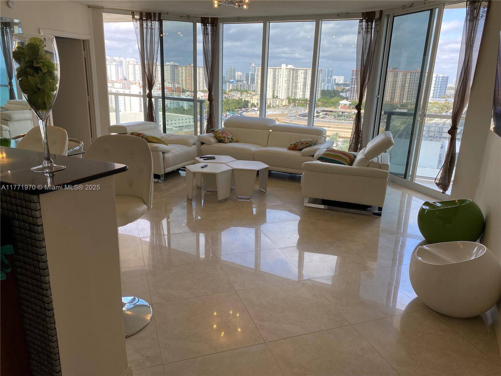 Sunny Isles Beach, FL 33160,16699 Collins Ave #1607