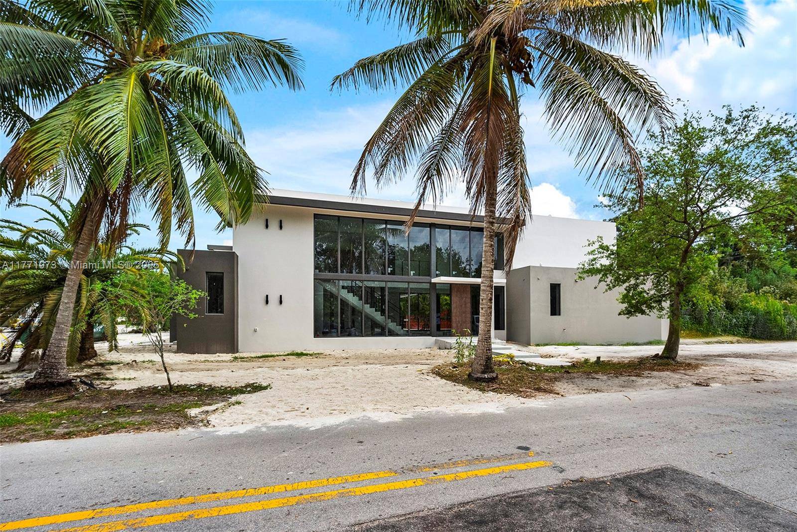 South Miami, FL 33143,6250 SW 78th St