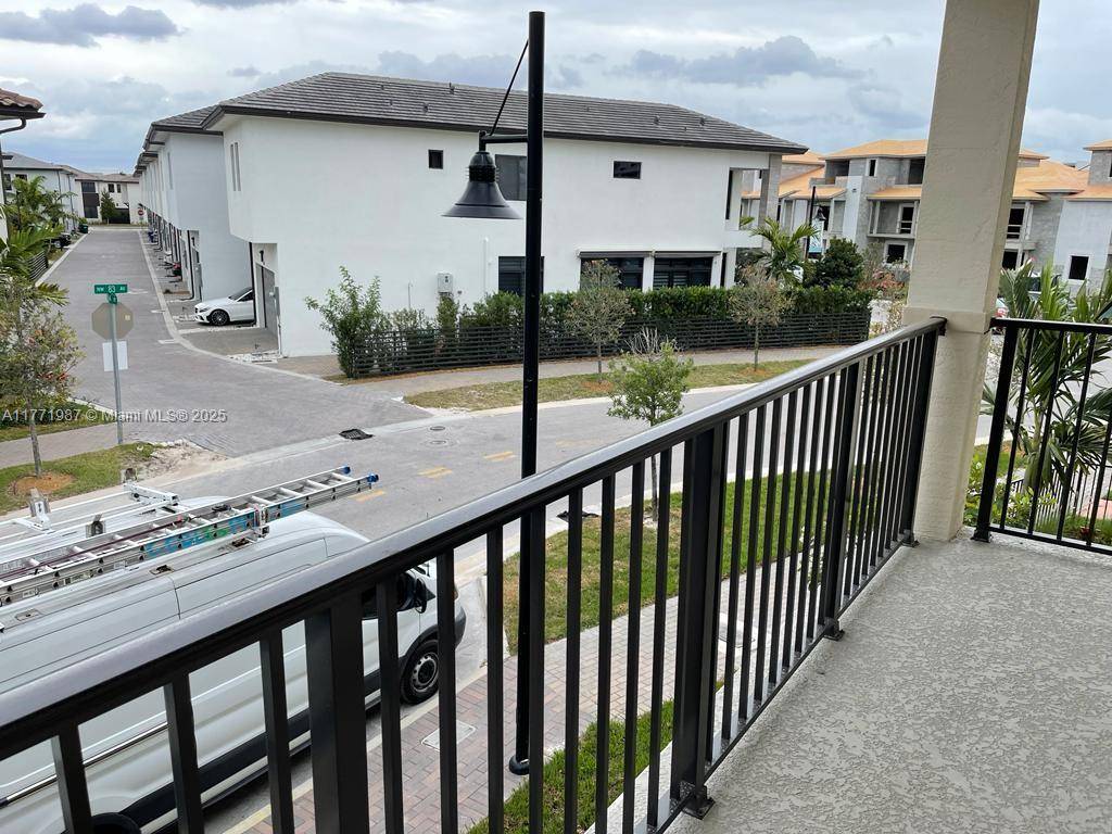Doral, FL 33166,4440 NW 83rd Ave #4440