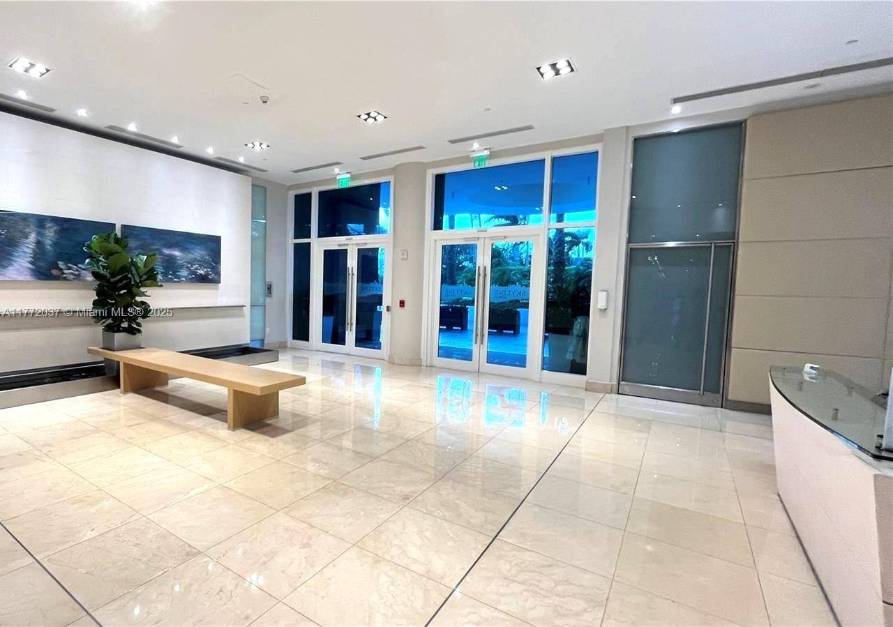 Miami, FL 33129,2101 Brickell Ave #1005