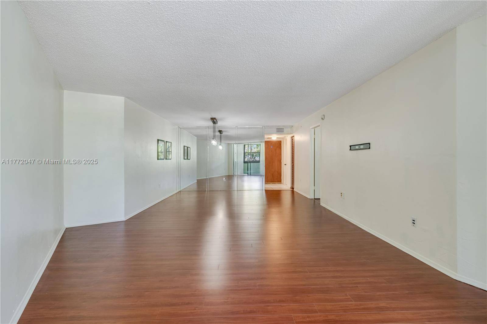 Miami, FL 33176,10852 N Kendall Dr #209