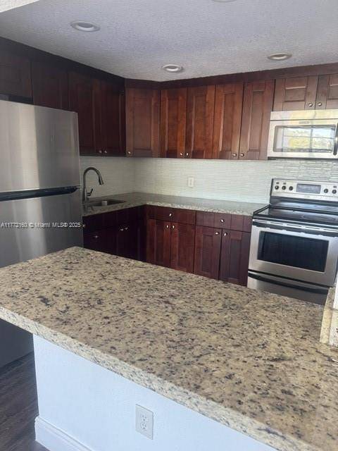 North Miami Beach, FL 33162,2175 NE 170th St #308
