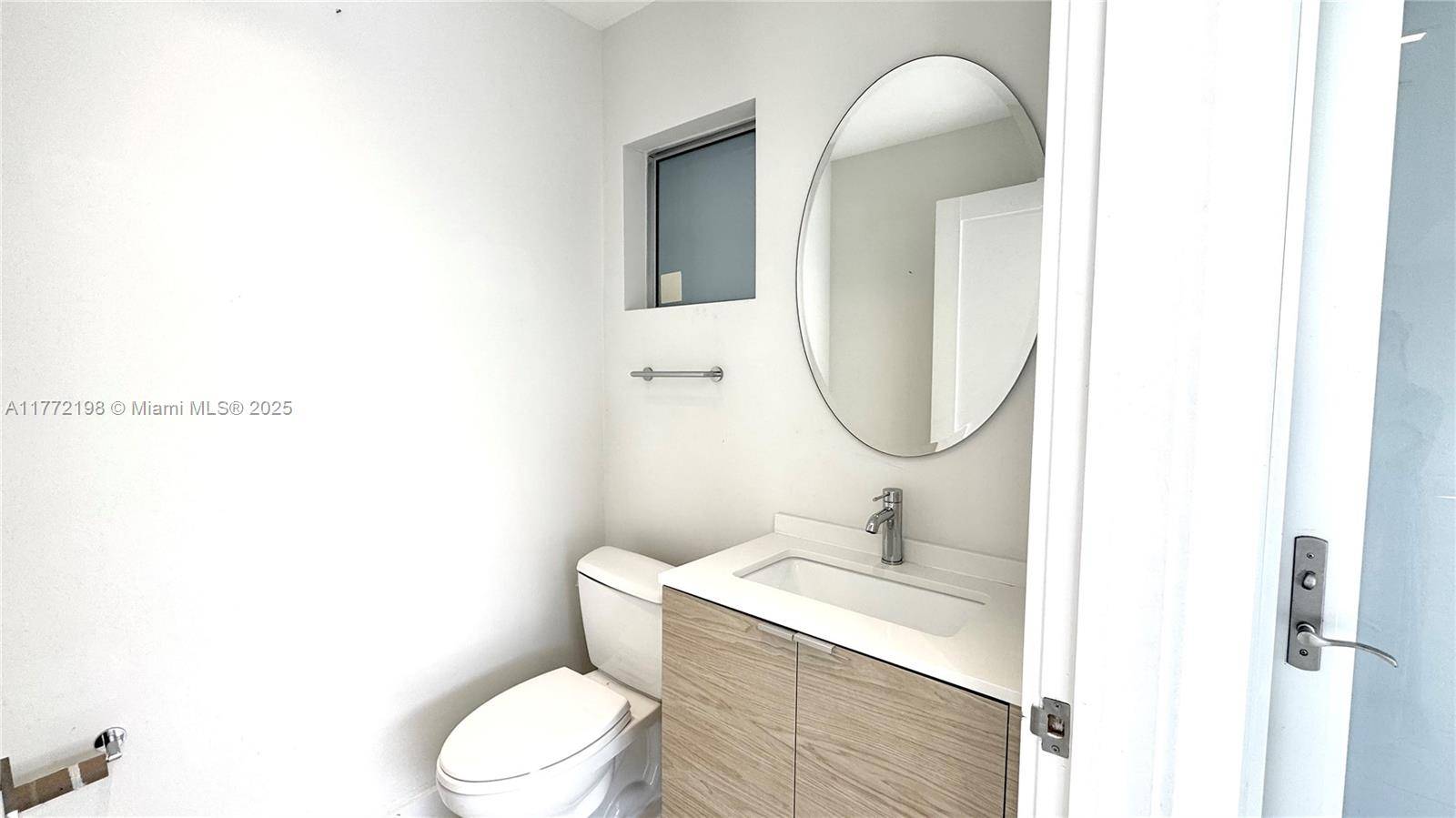 Miami Beach, FL 33139,643 Jefferson Ave #11