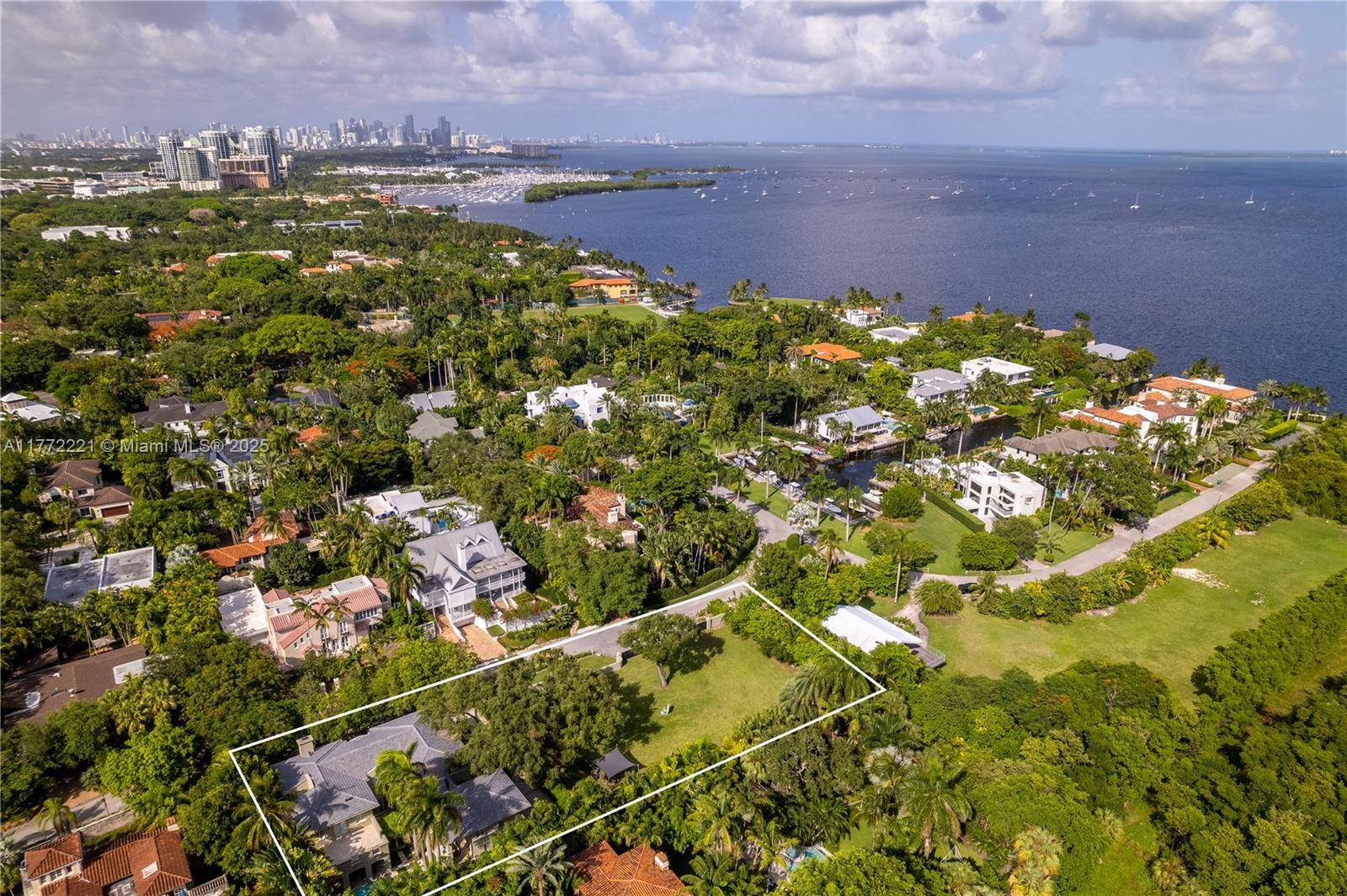 Miami, FL 33133,3460 S Moorings Way