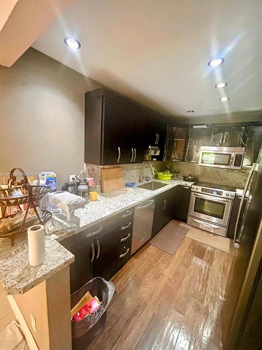 Margate, FL 33063,470 N Laurel Dr #6A