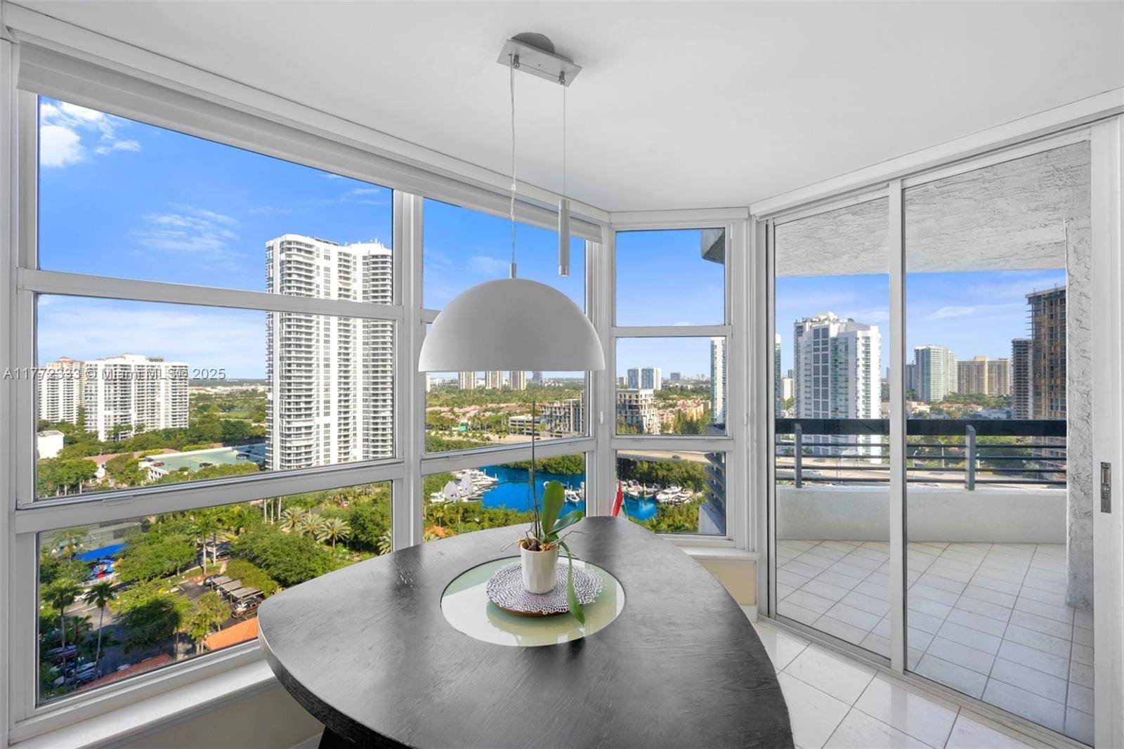 Aventura, FL 33180,19101 NE 36th Ct #2006