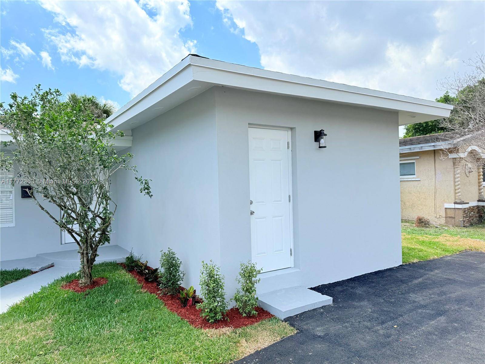 Fort Lauderdale, FL 33312,3540 SW 3rd St