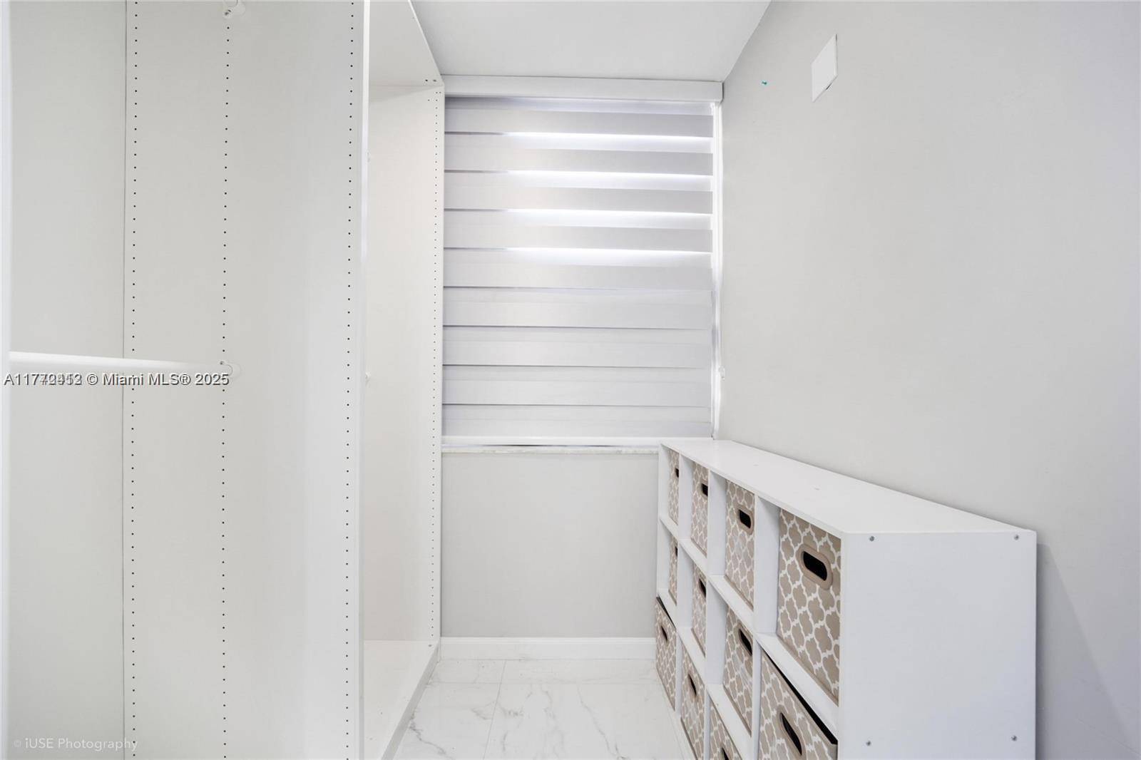 Hialeah Gardens, FL 33016,10000 NW 80th Ct #1