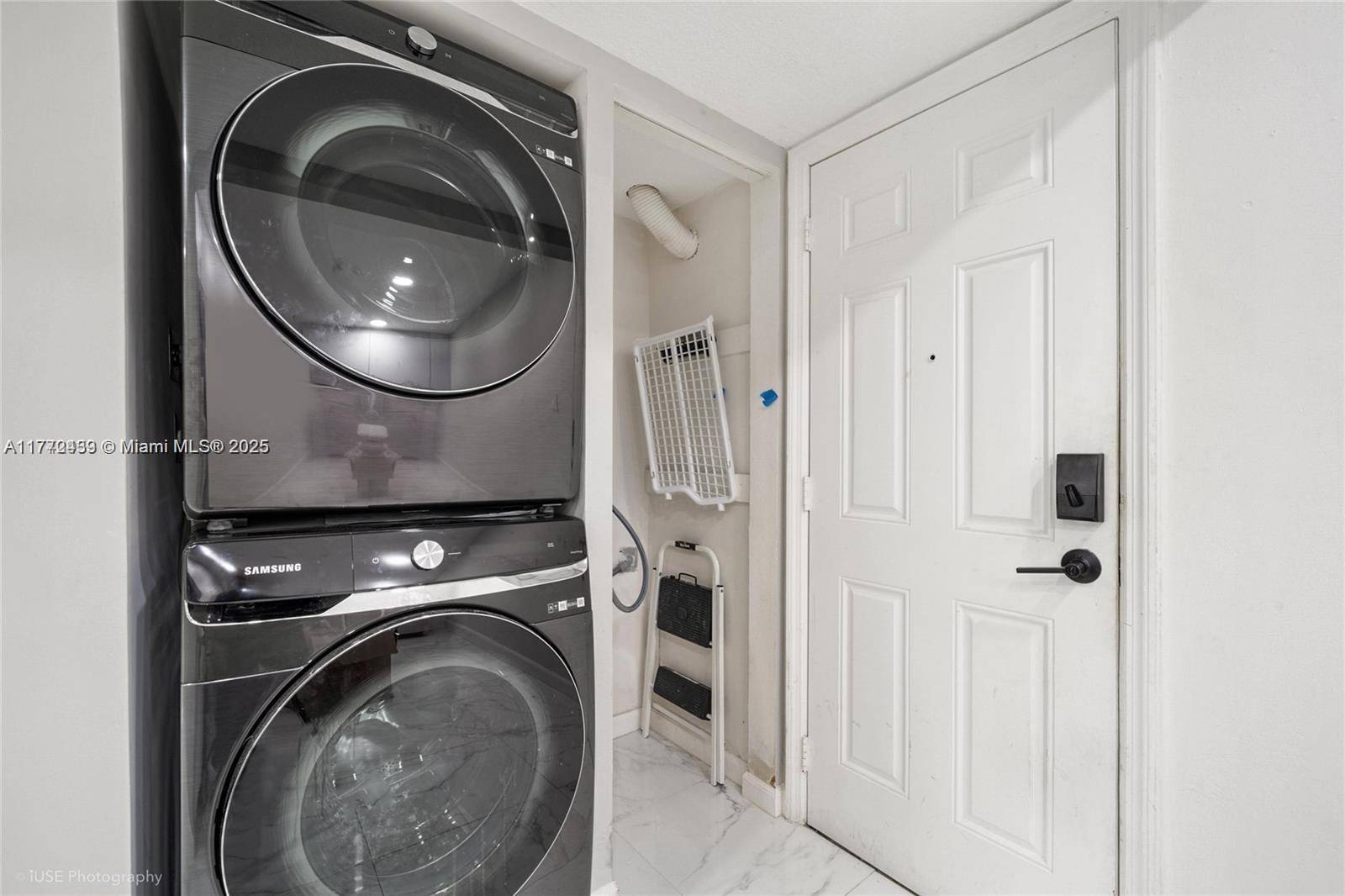 Hialeah Gardens, FL 33016,10000 NW 80th Ct #2