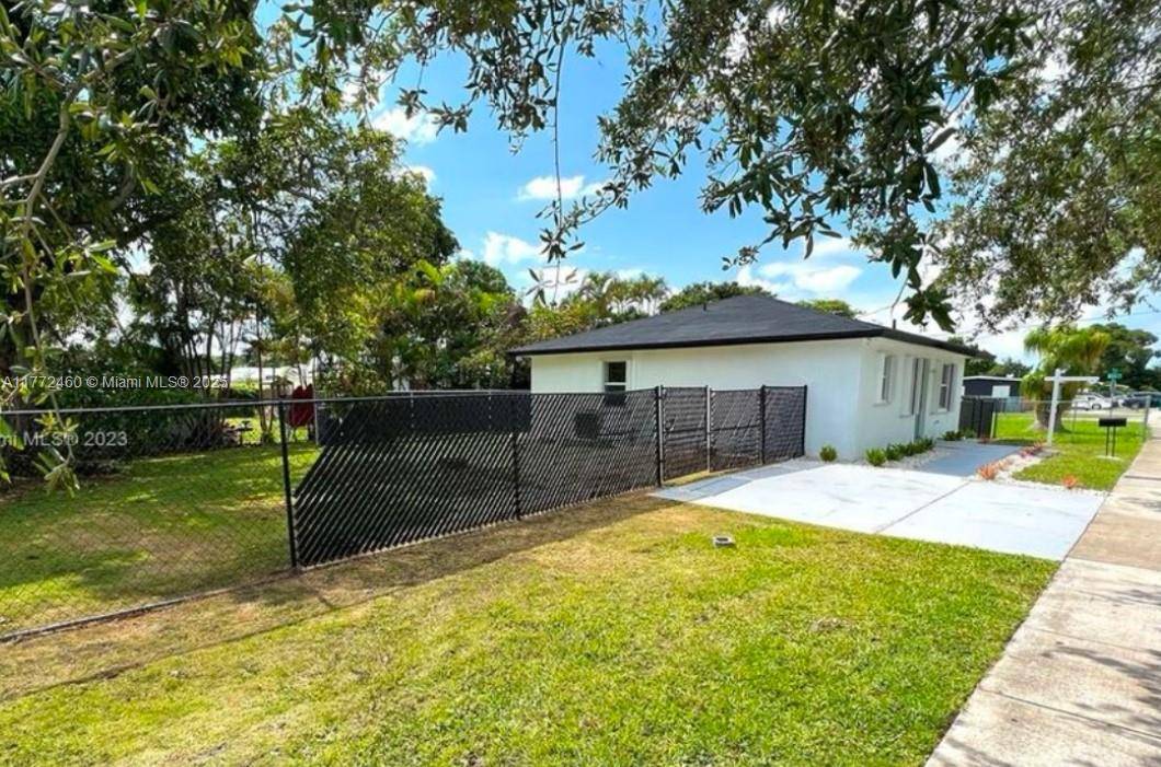 Miami, FL 33157,17810 SW 102nd Ave