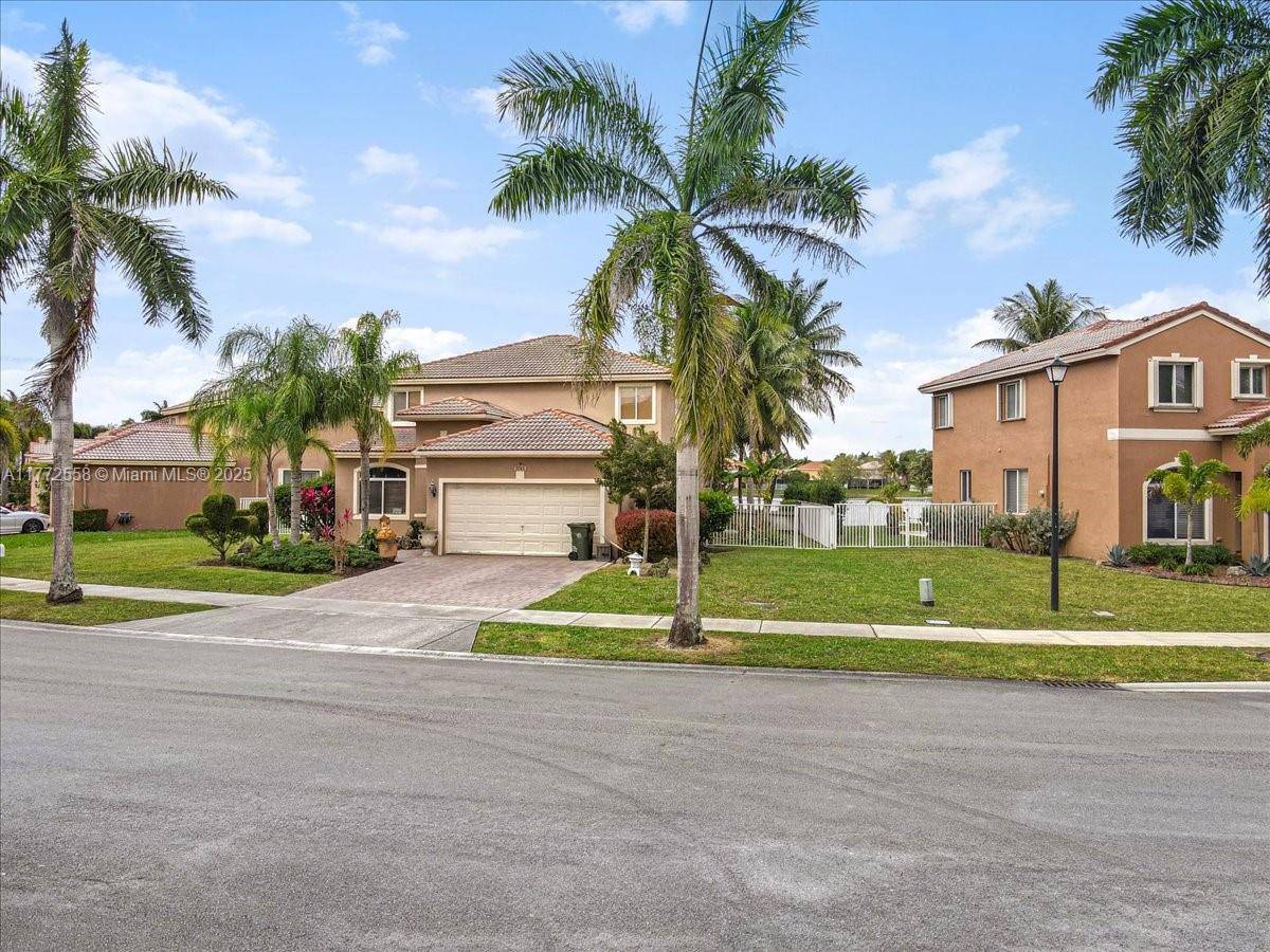 Coconut Creek, FL 33073,3745 Woodfield Ct