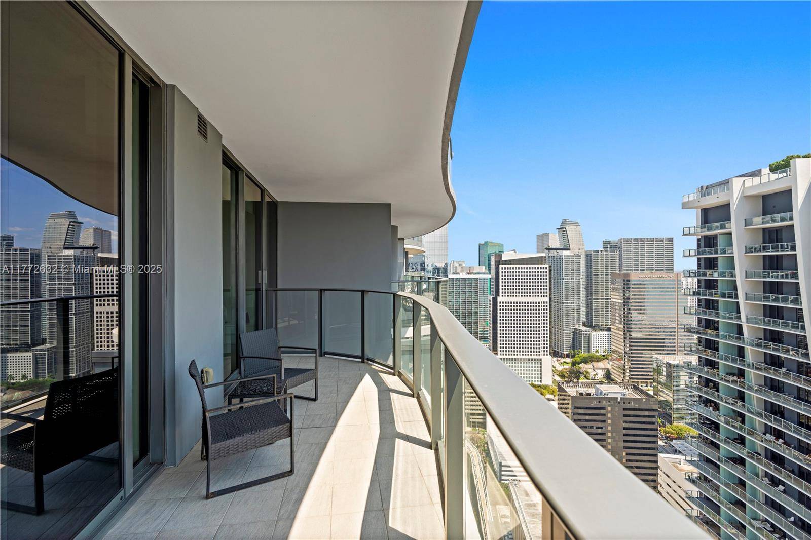 Miami, FL 33131,1000 Brickell Plaza #4703