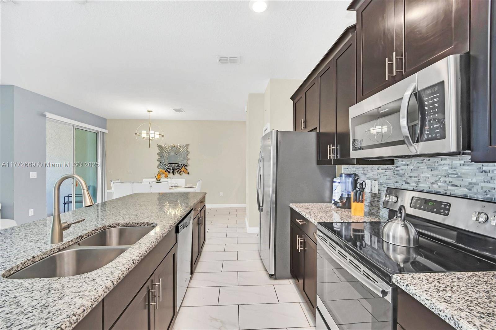 Kissimmee, FL 33896,9063 Dogleg Dr #9063