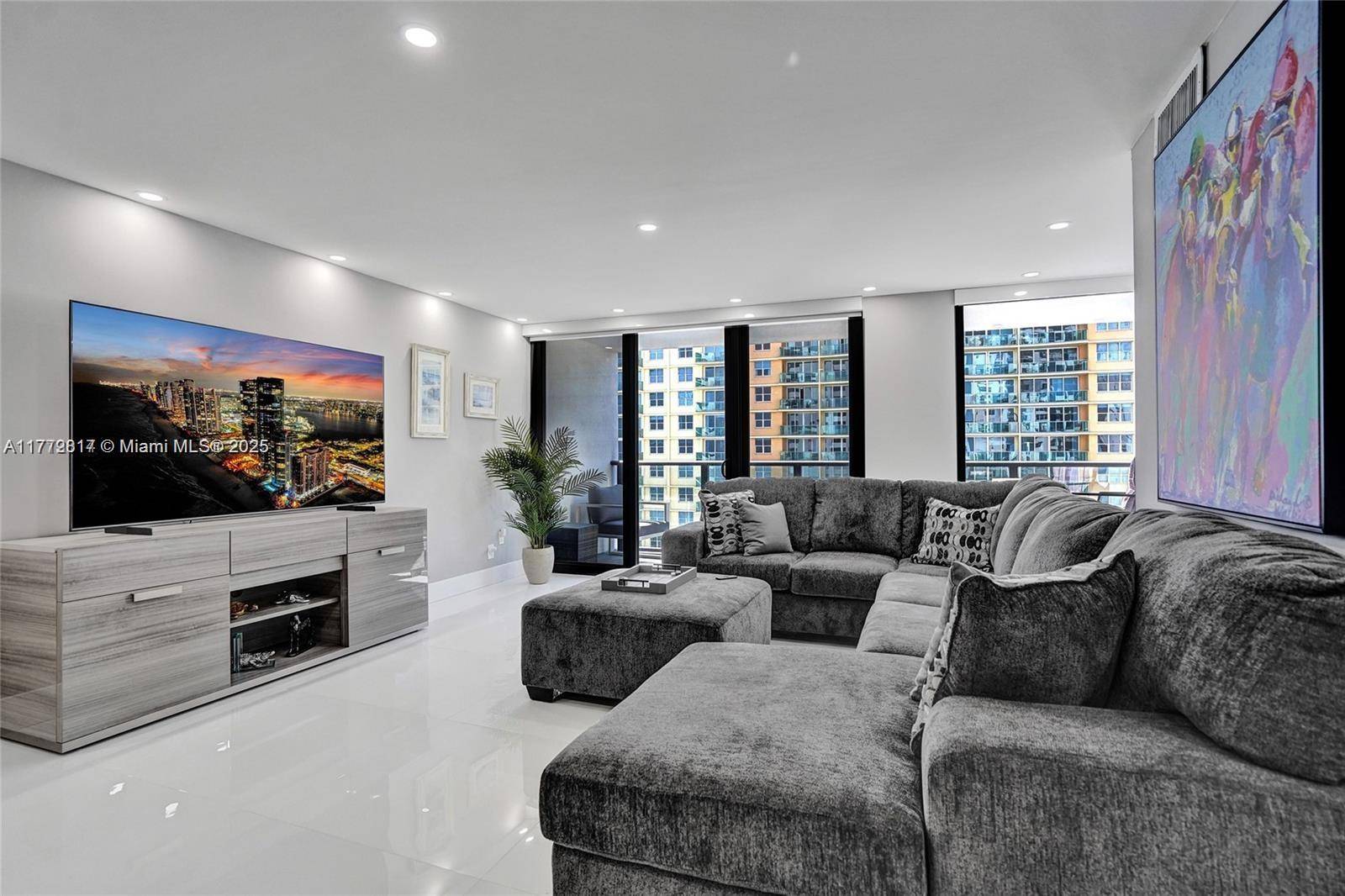 Hollywood, FL 33019,2301 S Ocean Dr #1007