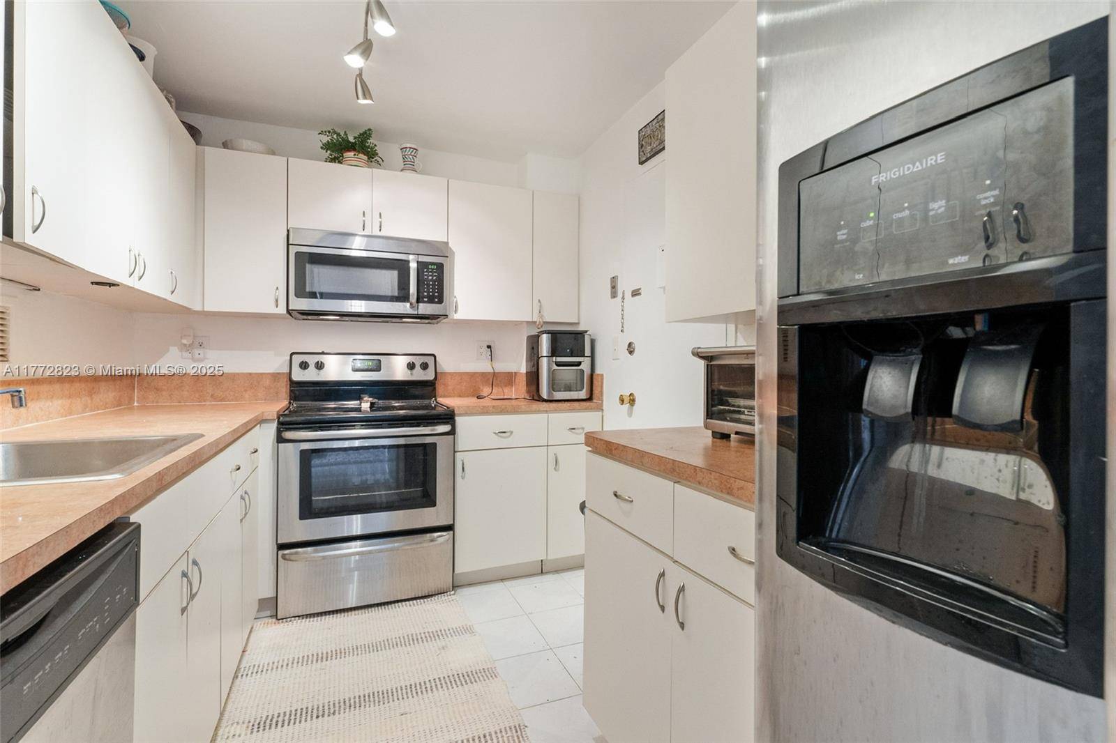 North Bay Village, FL 33141,1865 79th St Cswy #15N