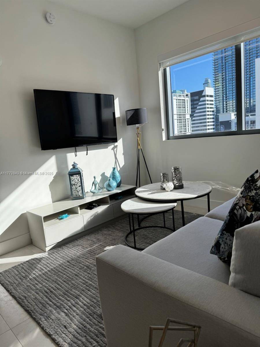 Miami, FL 33130,239 SW 9th St #1405