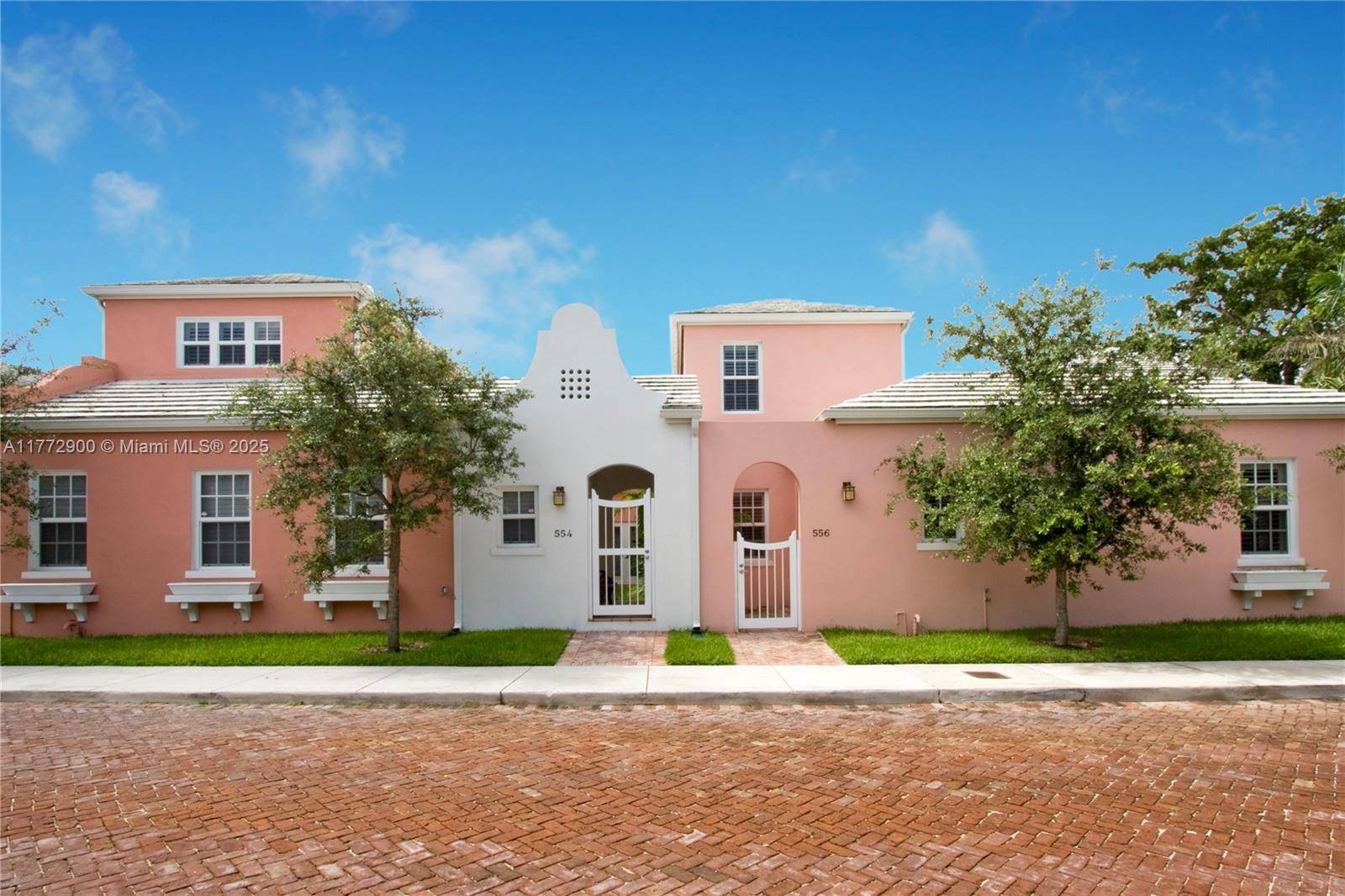 Coral Gables, FL 33146,556 Loretto Ave #14